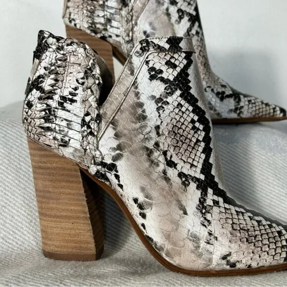 Vince Camuto NEW Snake Print Delsimba Heel Booties-Size 5